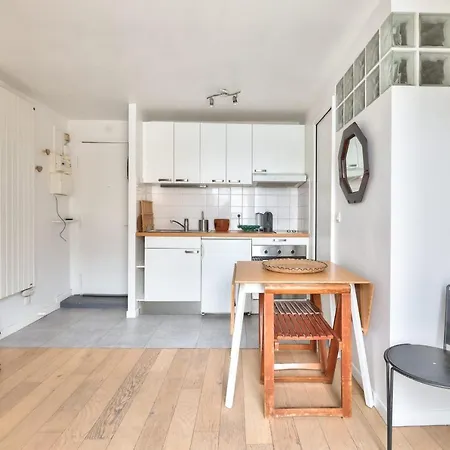 Guestready - Homelike Parisian Apt With Terrace Apartment *